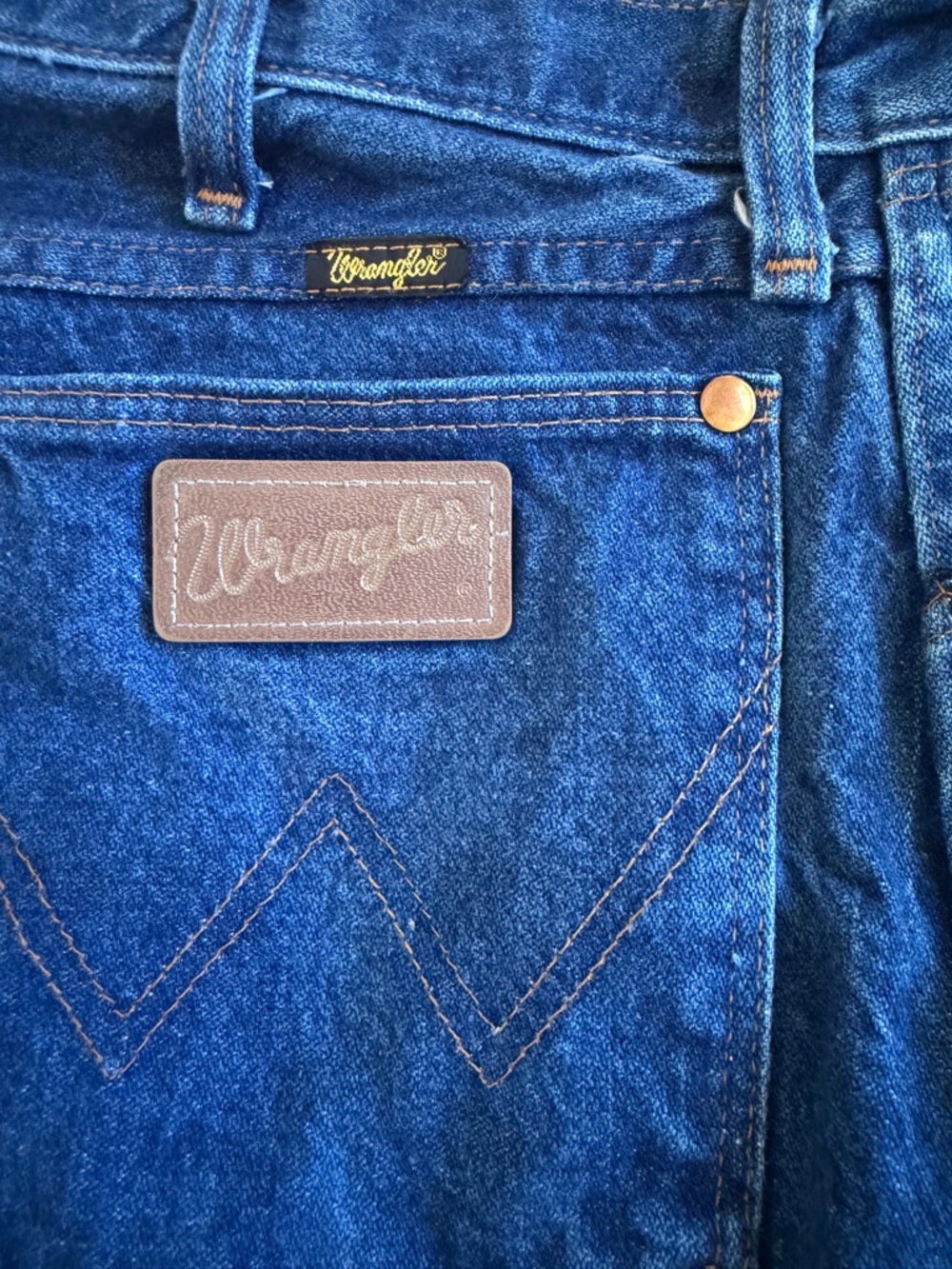 Wrangler Men’s Indigo Blue Relaxed Fit Jeans